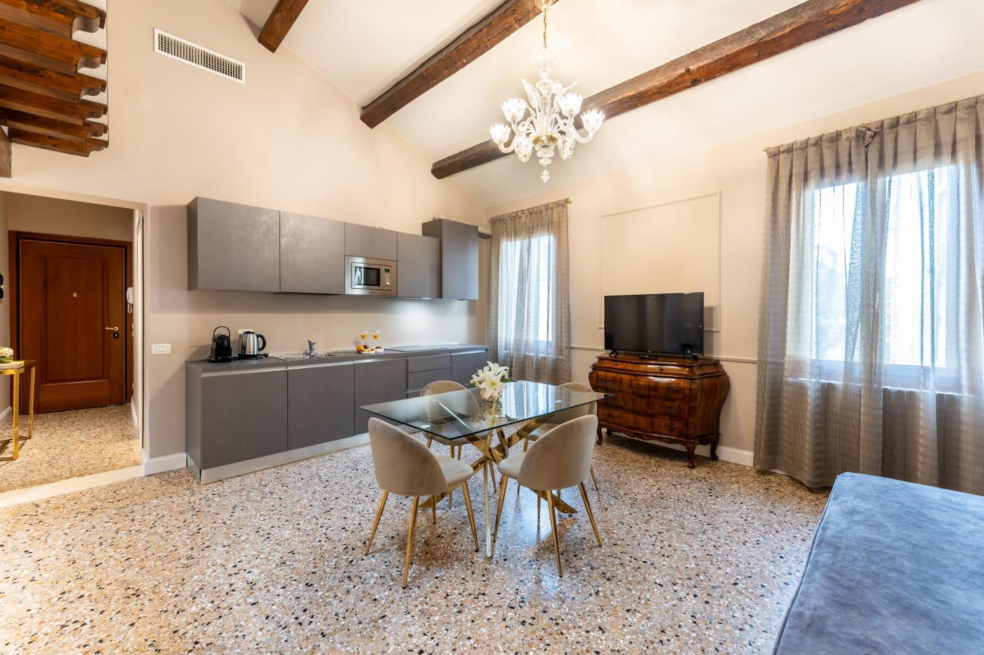 San Vio Palace Luxury Apartments Veneza Exterior foto