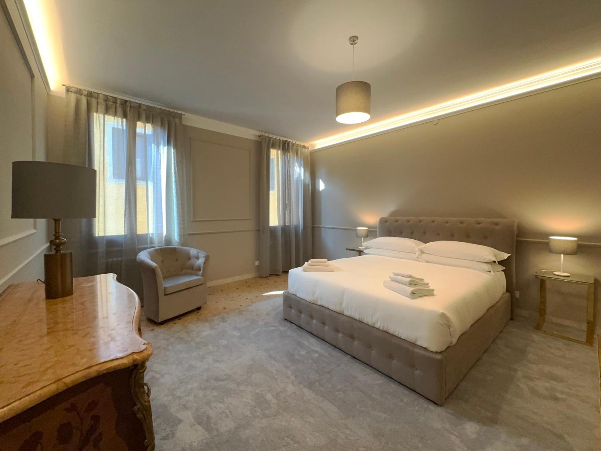 San Vio Palace Luxury Apartments Veneza Exterior foto