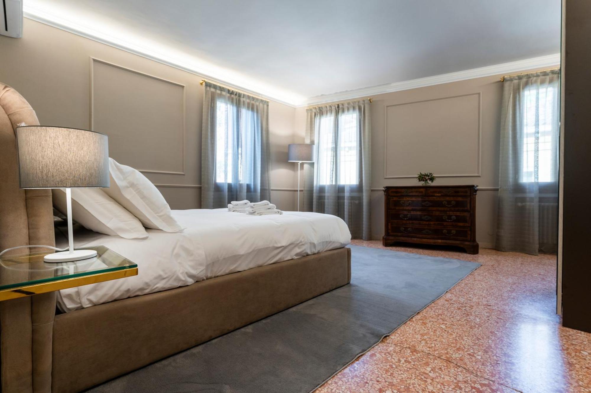 San Vio Palace Luxury Apartments Veneza Exterior foto