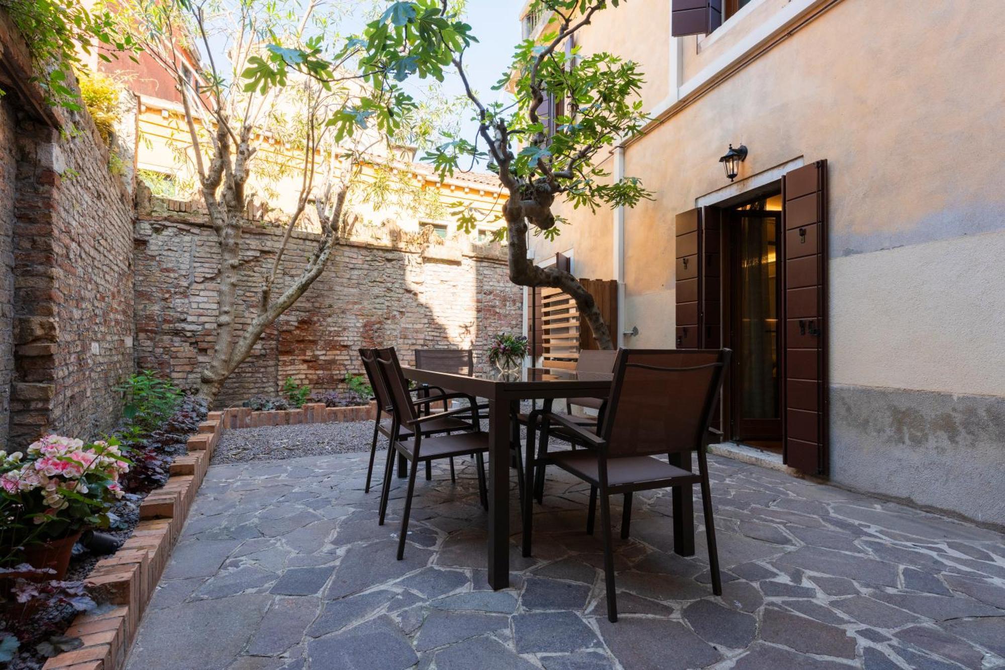 San Vio Palace Luxury Apartments Veneza Exterior foto